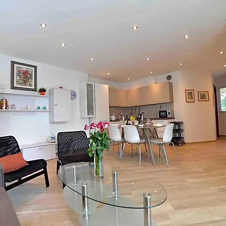 Hotel Oleandri - Lakeandgarden In 5*
